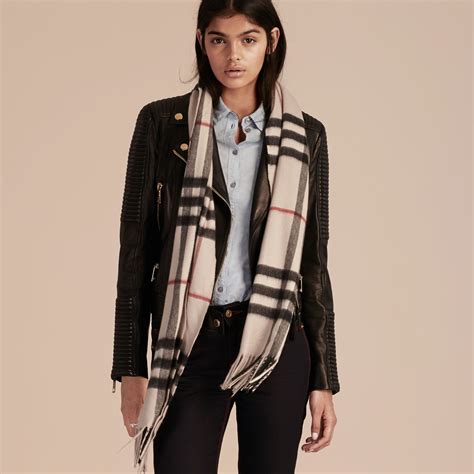 Burberry Scarves Accessories for Women 